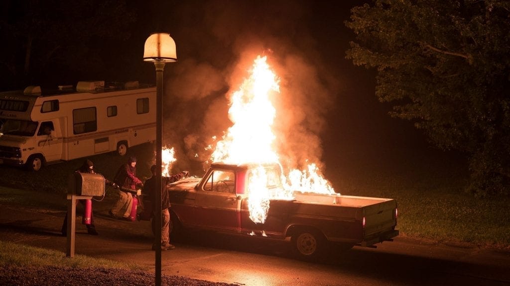 Image from the movie "Los Extraños: Cacería Nocturna"