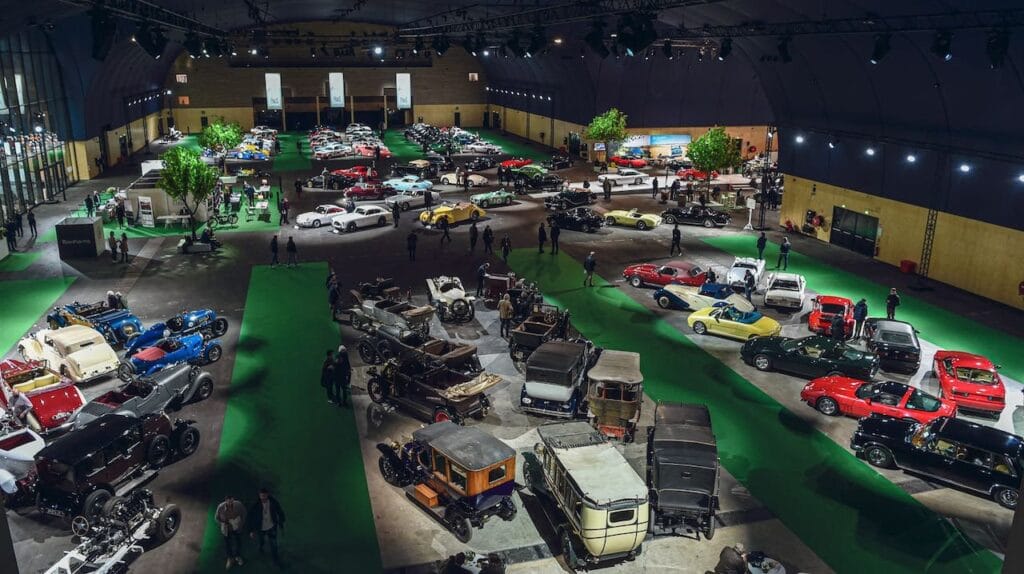 Bonhams at the Grand Palais Éphémère