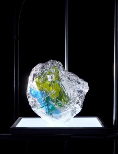 Sojung Jun, Organ_Knee, 2020, plastic, 40 x 30 x 40cm,
Image Courtesy: Fondation d'entreprise Hermès, Photograph by Sangtae Kim