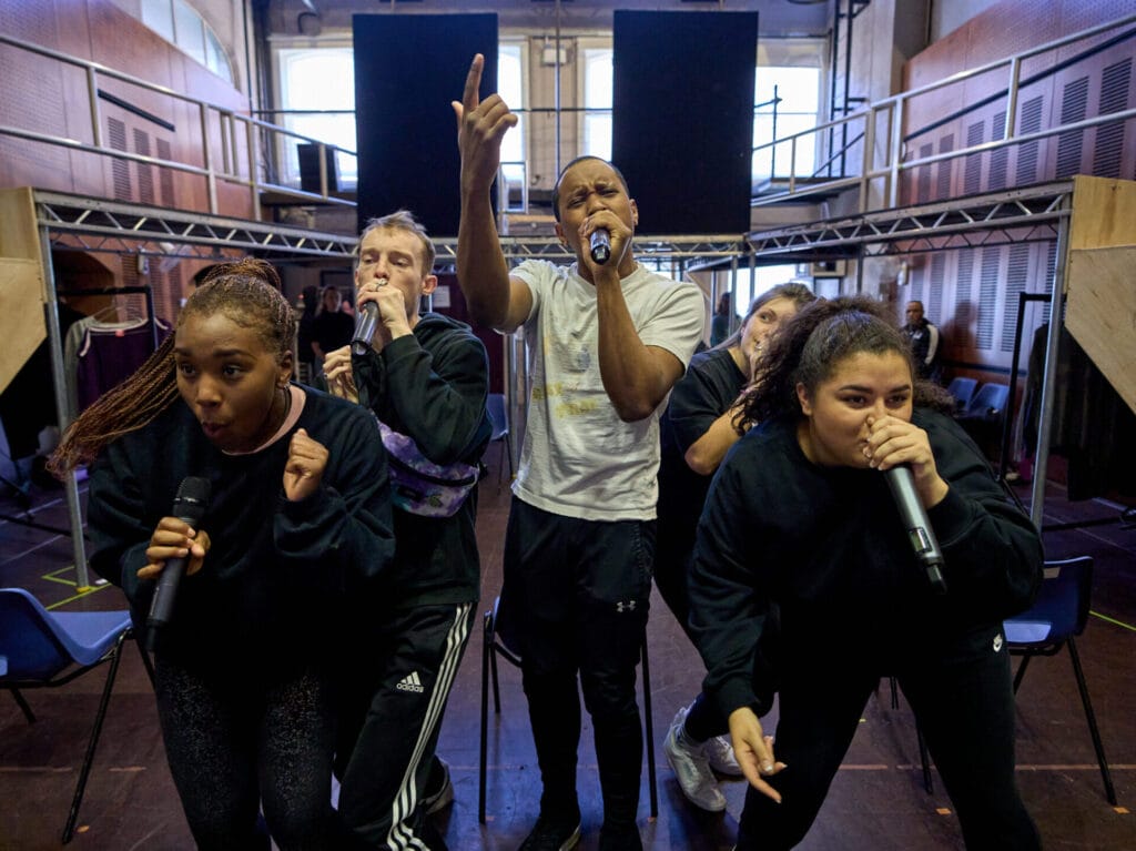 Unexpected Twist Cast - Unexpected Twist Rehearsals - photo by Manuel Harlan (2)