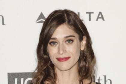 Lizzy Caplan