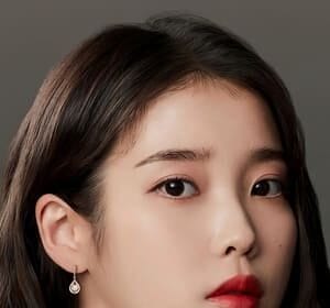 IU