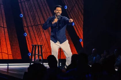 Hasan Minhaj: Off with His Head - Netflix